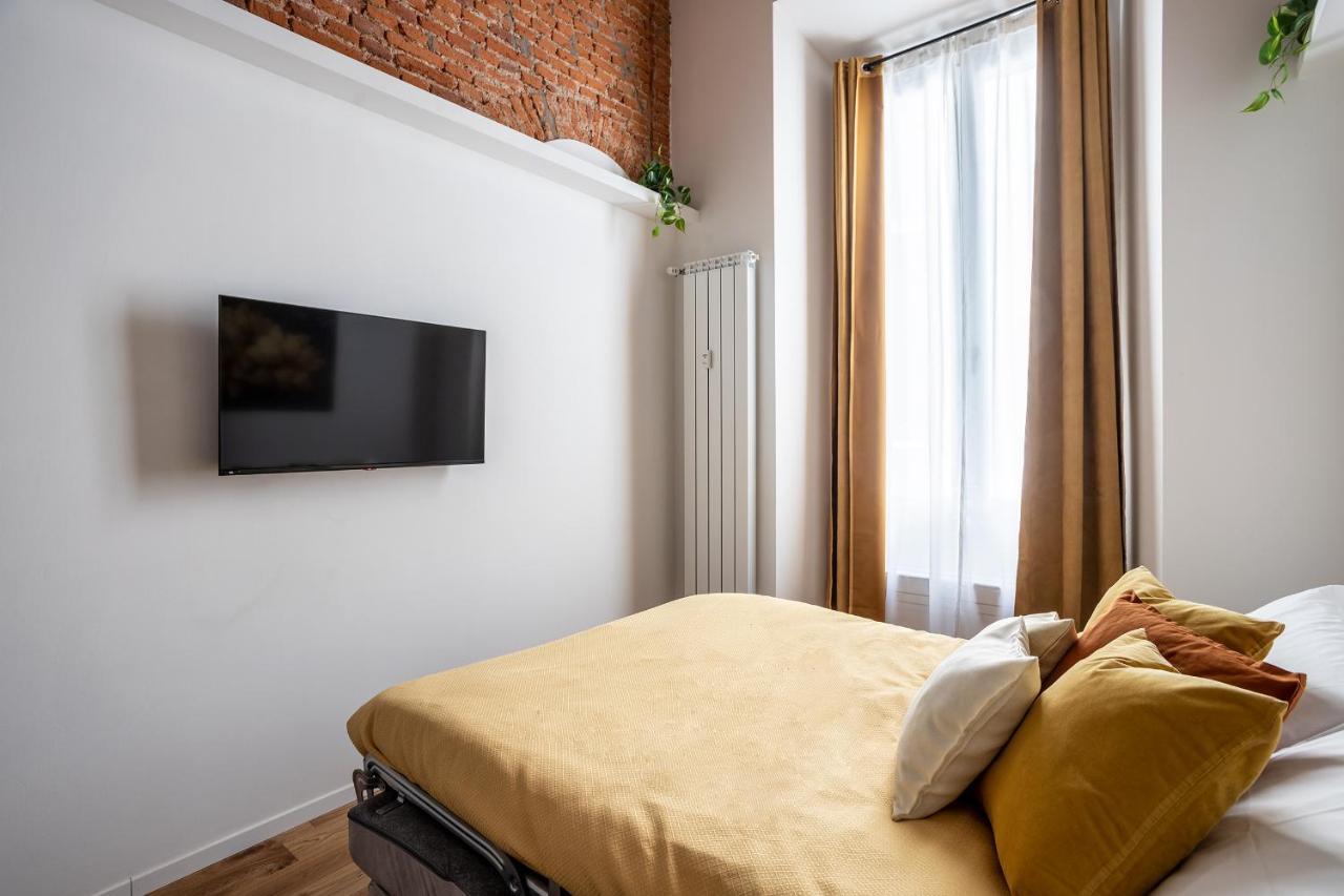 Milano City Apartments - Duomo Brera - Elegant Suite In Design District Exterior photo