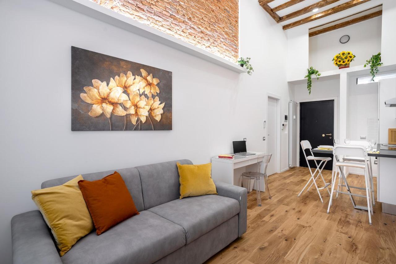 Milano City Apartments - Duomo Brera - Elegant Suite In Design District Exterior photo