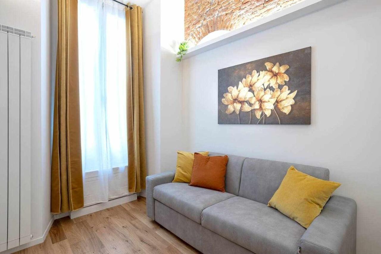 Milano City Apartments - Duomo Brera - Elegant Suite In Design District Exterior photo